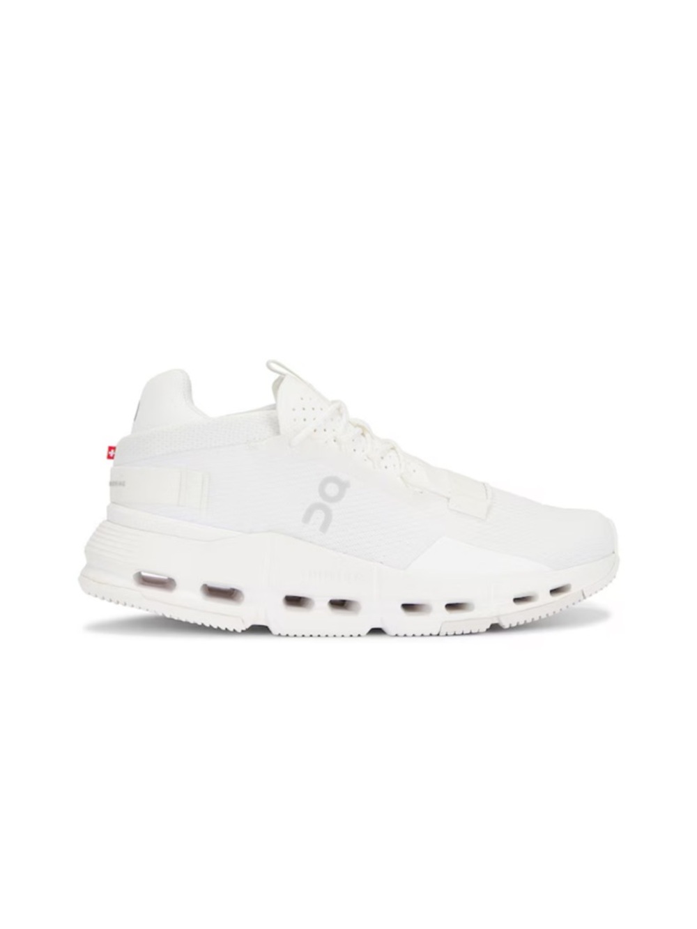 On cloudnova 2 Women’s 6